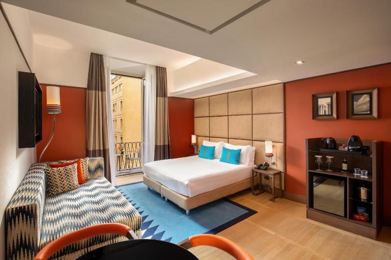 Deluxe Triple Room image 4