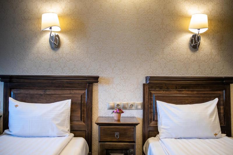 Triple Room image 2