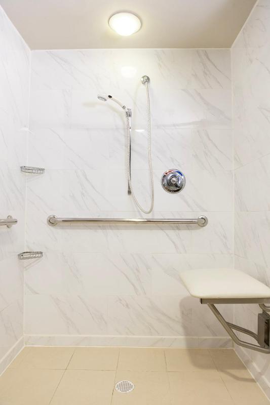 King Room - Disability Access image 4