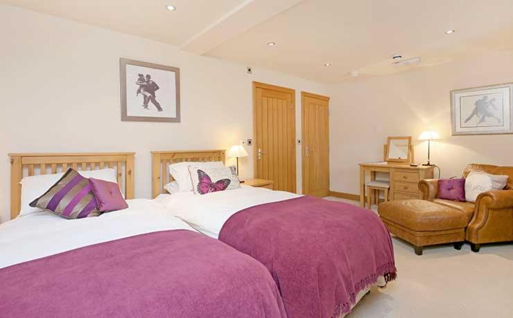 Deluxe Double Room image 3