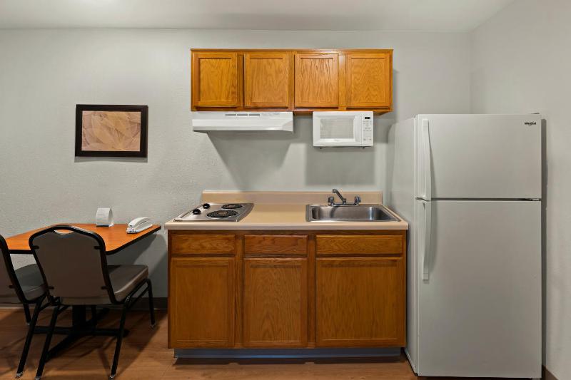 Standard Double Room - Non-Smoking image 2