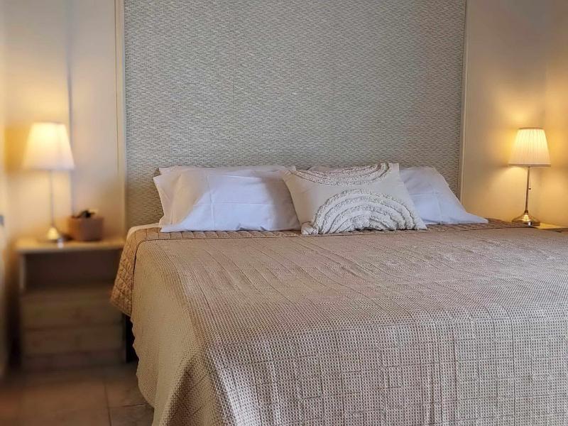 Two-Bedroom Apartment with Sea View image 1