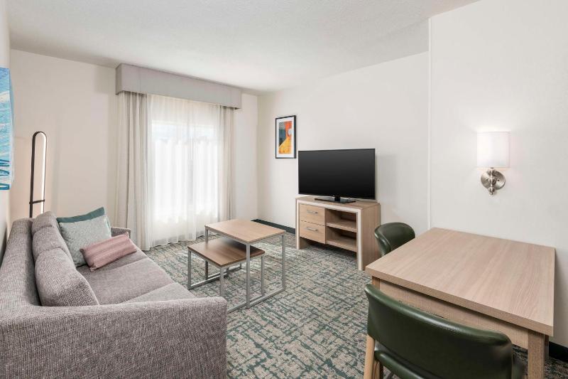 Homewood Suites By Hilton Miami-Airport/Blue Lagoon - image 11