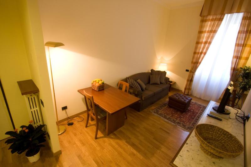 Executive One-Bedroom Apartment image 1