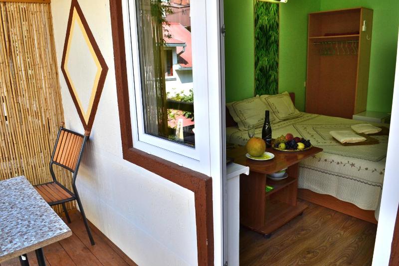 Triple Room with Balcony image 2