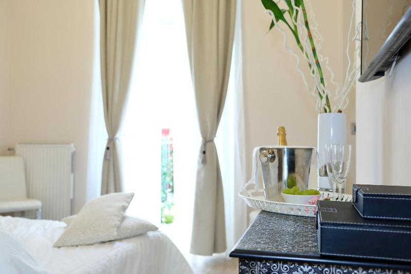 Superior Double Room image 2