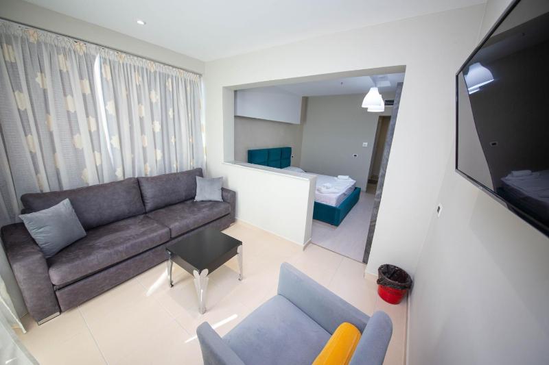 Double or Twin Room with Extra Bed image 2