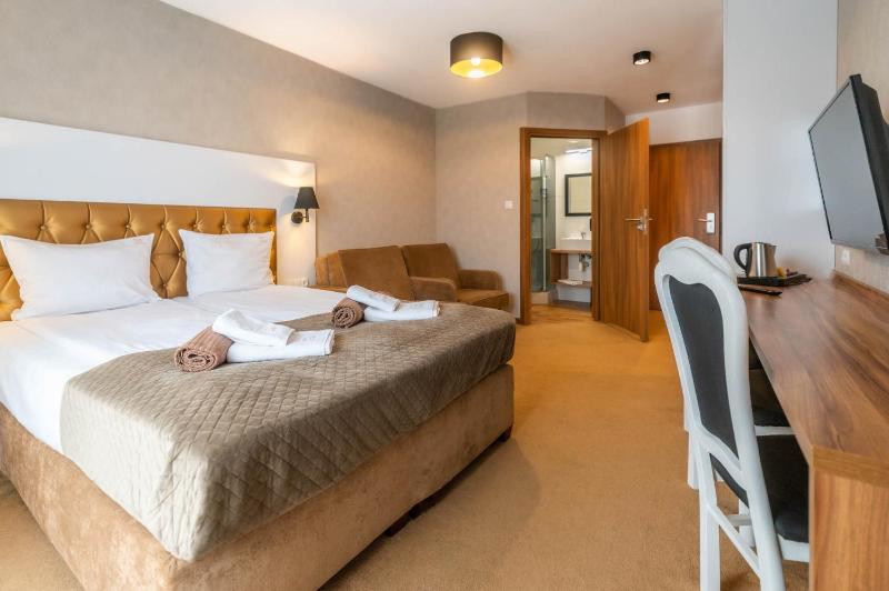 Quadruple Room with Balcony or Terrace image 1