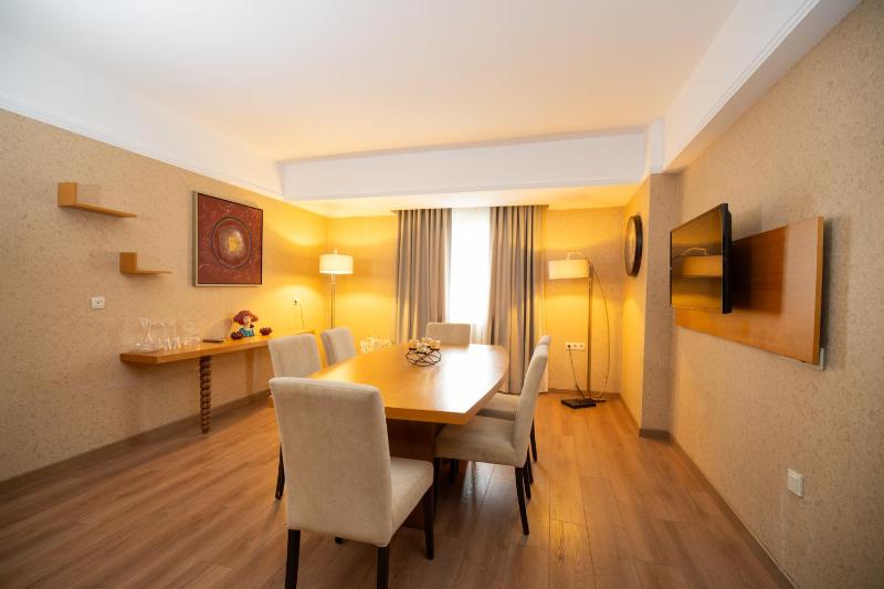 Presidential Suite image 2