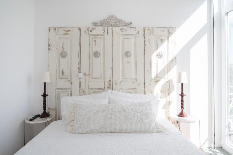 Double Room with Balcony image 1