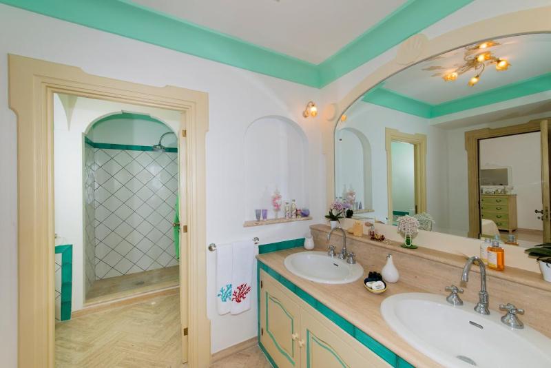 Villa Santa Chiara Positano Suites - image 30