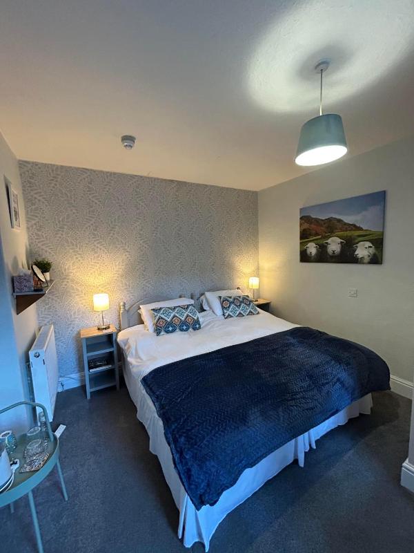 Standard Double or Twin Room image 3