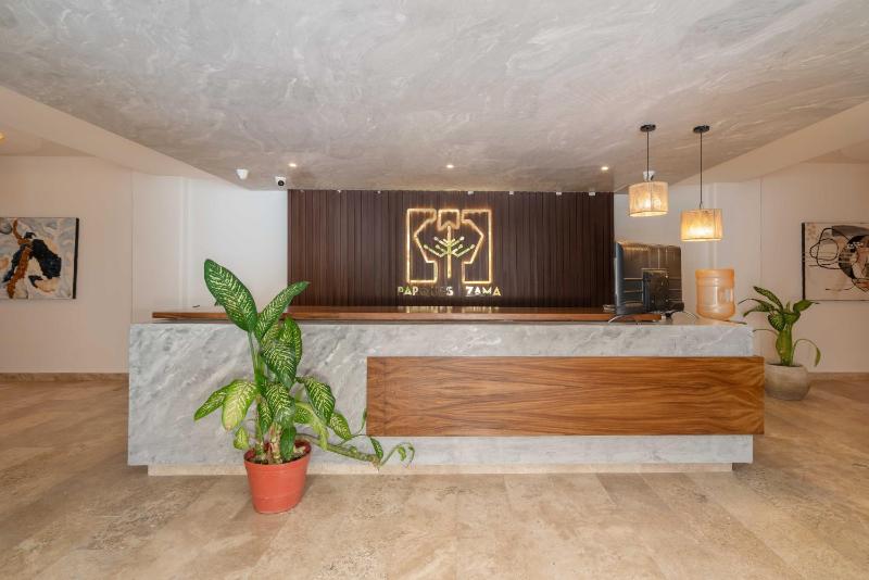 2BD with Rooftop Pool near Beach - image 31