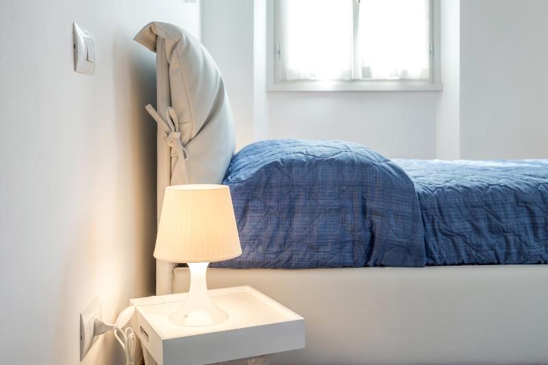 Basic Double Room image 3
