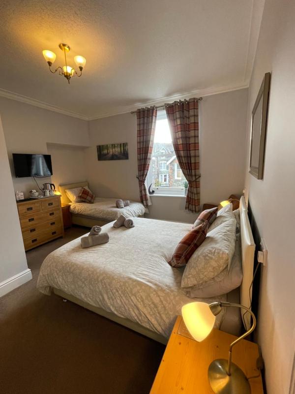 Rivendell Guest House - image 31