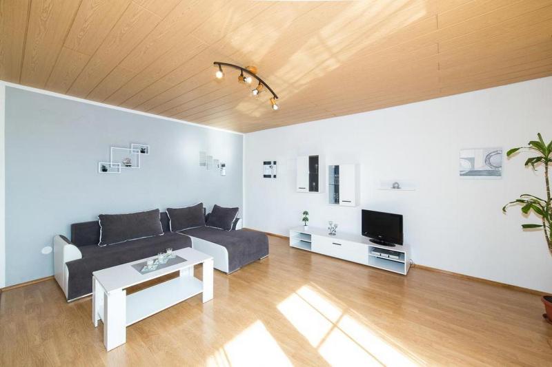 Holiday house with a swimming pool Kastel Stari Kastela - 22832 - image 20