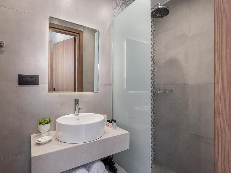 Porto Vecchio - image 11