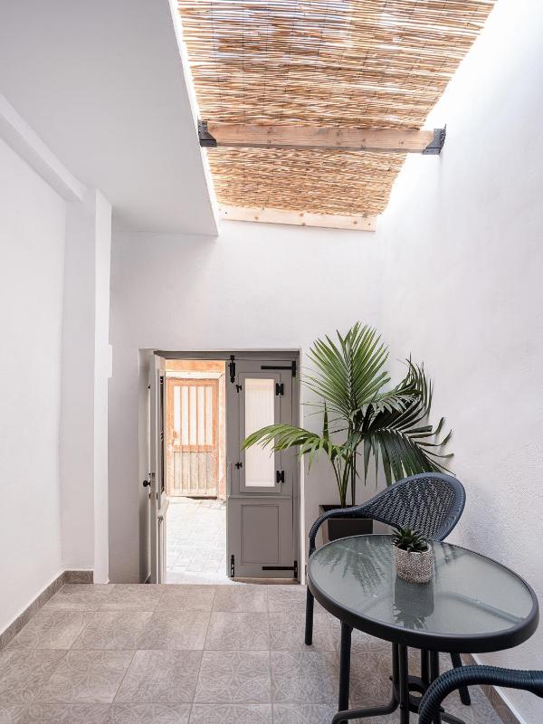 Porto Vecchio - image 20