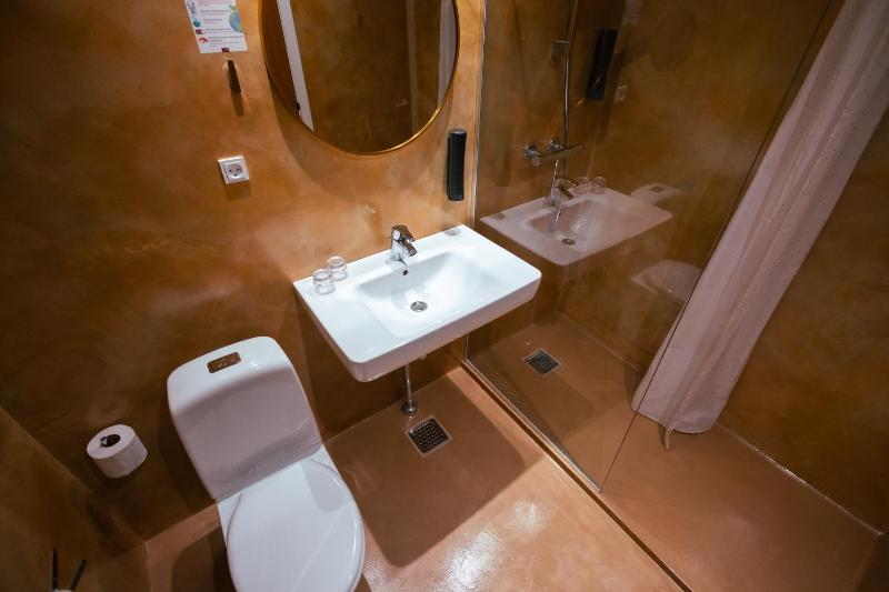 Superior Double Room with Lake View image 4