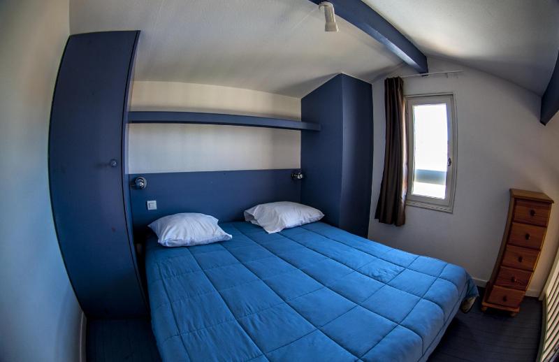 Studio (4 Adults) with mezzanine and Balcony image 4