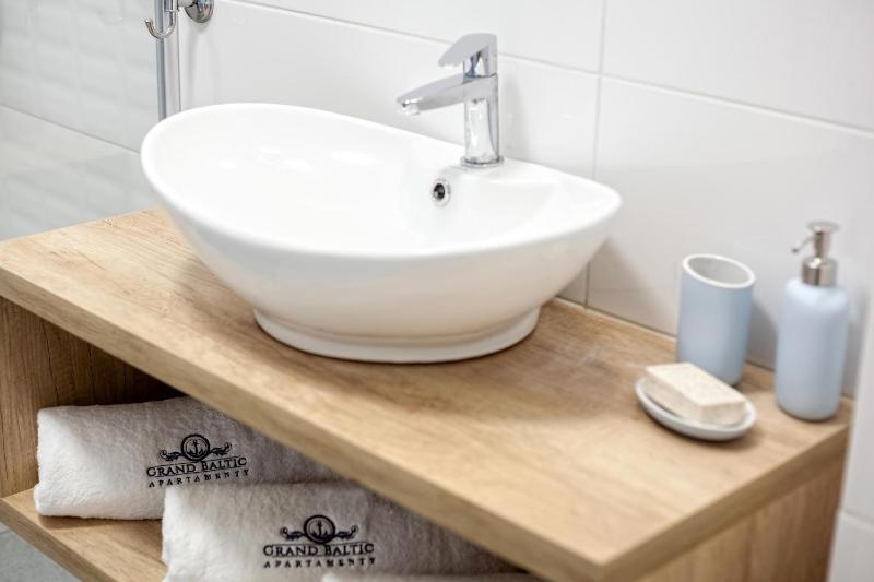 Apartamenty Bałtyckie - Grand Baltic - WIFI Klimatyzacja Sala Zabaw Taras wypoczynkowy centrum Ustki - image 17
