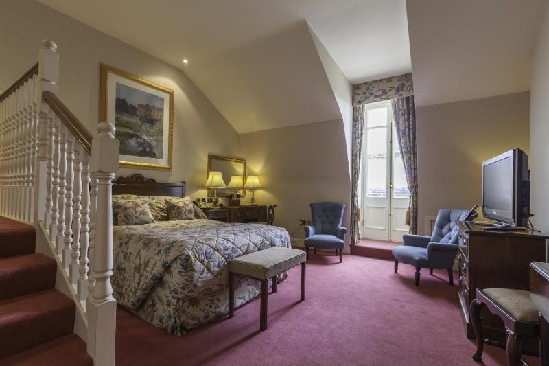 Mansion Deluxe Room image 4