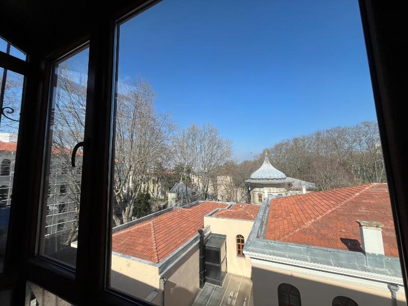 Family Room with Park View image 3