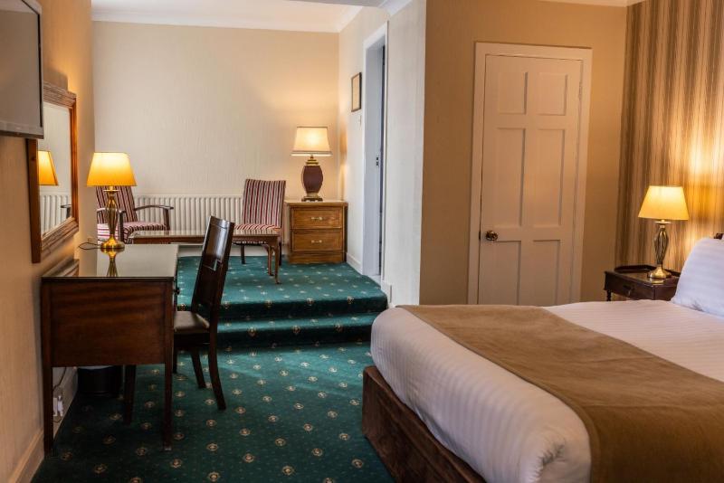 Double Room image 1
