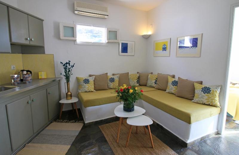 Deluxe Apartment image 3