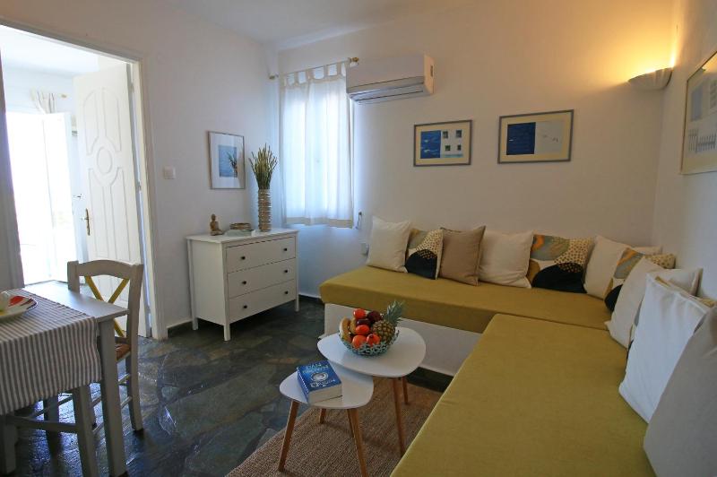 Apartment with Sea View image 2