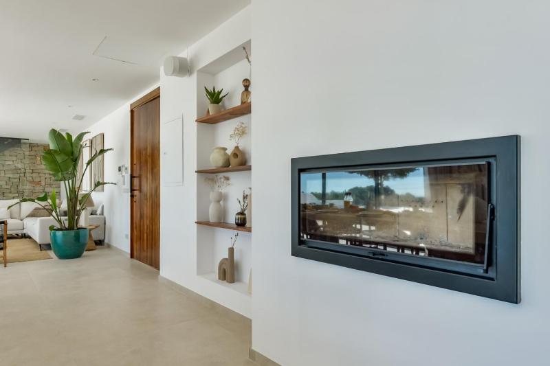VILLA LUJO - By Almarina Villas - image 5