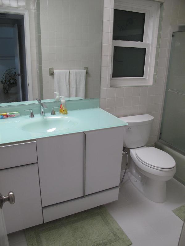 Standard Suite image 3
