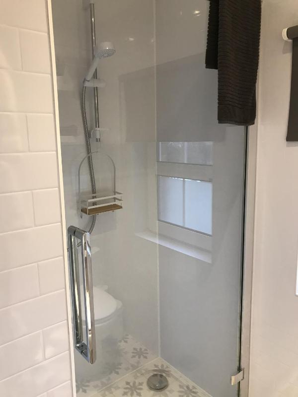 Double Room with Private Bathroom image 3