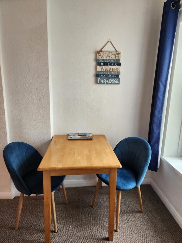 Rose Court Holiday Apartments - image 7