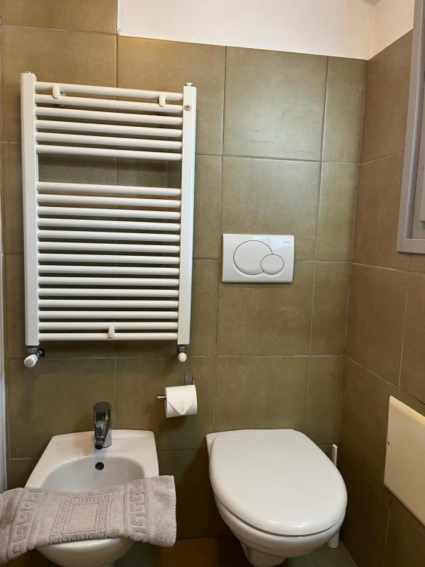 Single Room with Balcony image 4