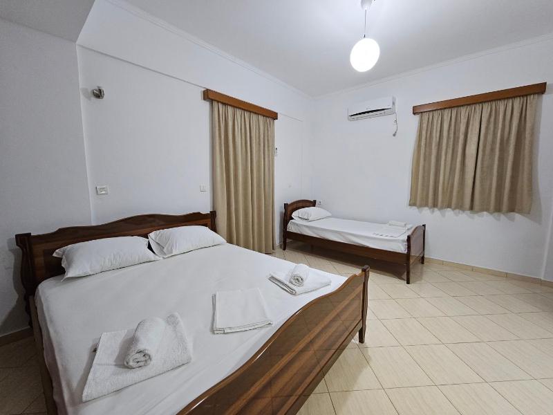 Guest House Bledar - image 14