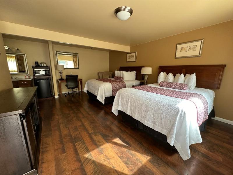 Triple Room image 1