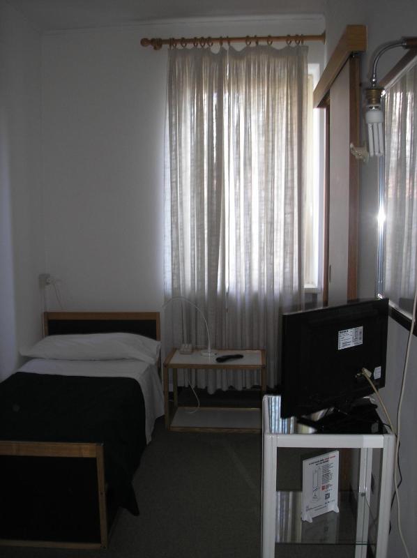 Single Room image 1
