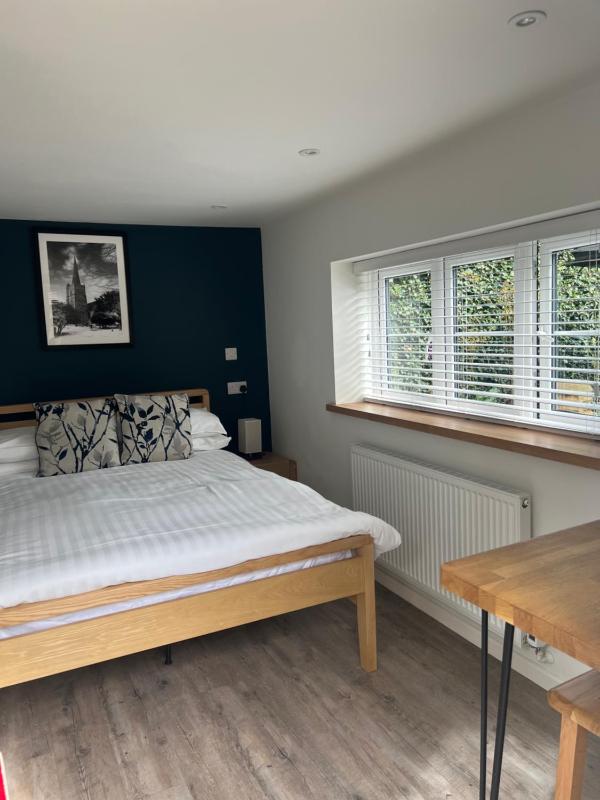 Double Room with Private Bathroom image 1
