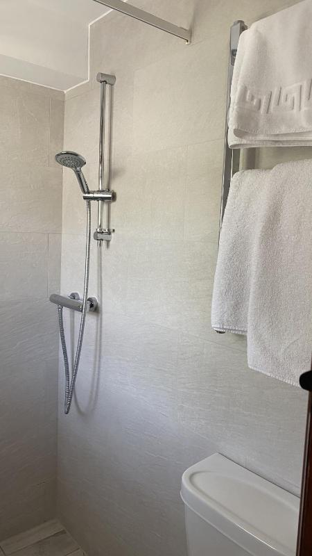 Double Room with Private Bathroom image 3