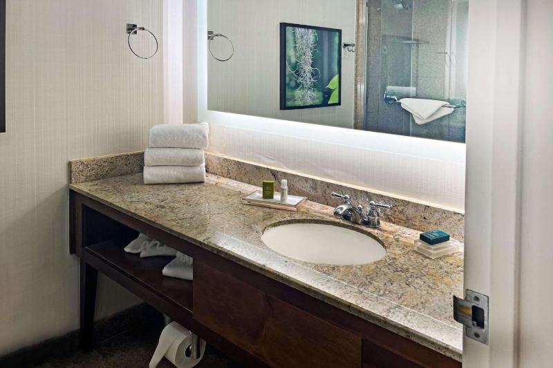 King Room image 2