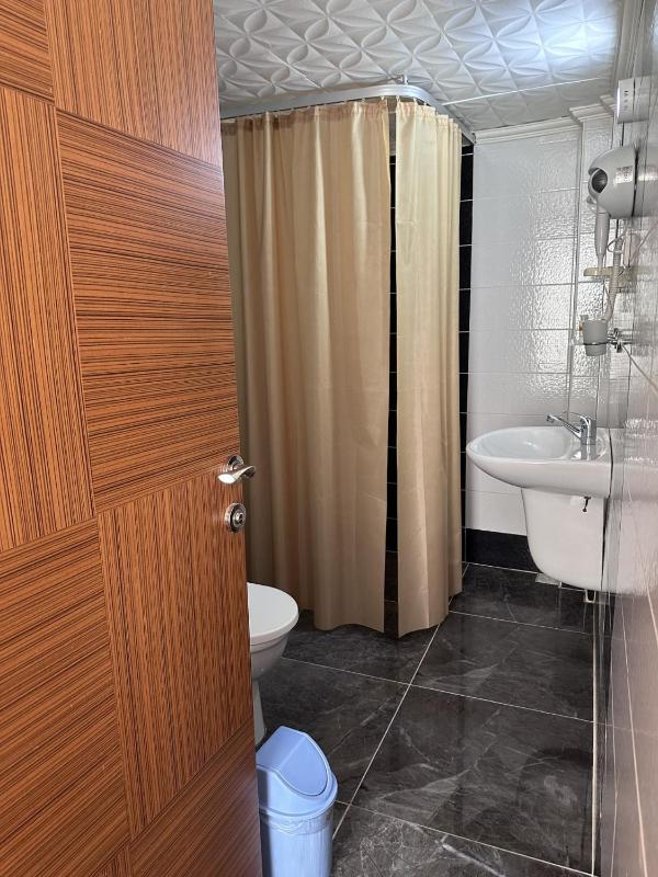 Standard Double or Twin Room image 2