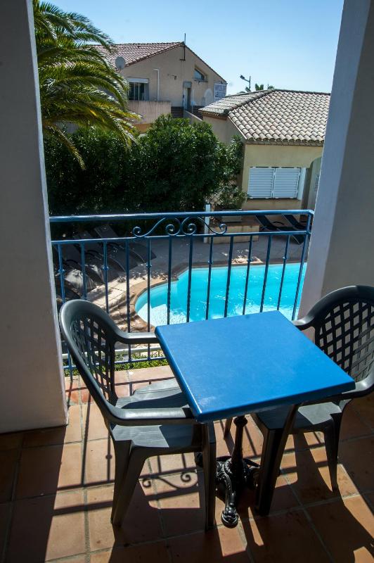 Studio (2 Adults) With Balcony or Terrace  image 4