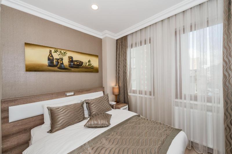 Standard Single Room image 2