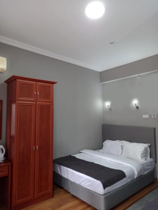 Economy Double Room image 1