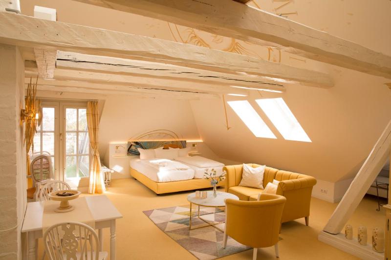 Deluxe Junior Suite - 
