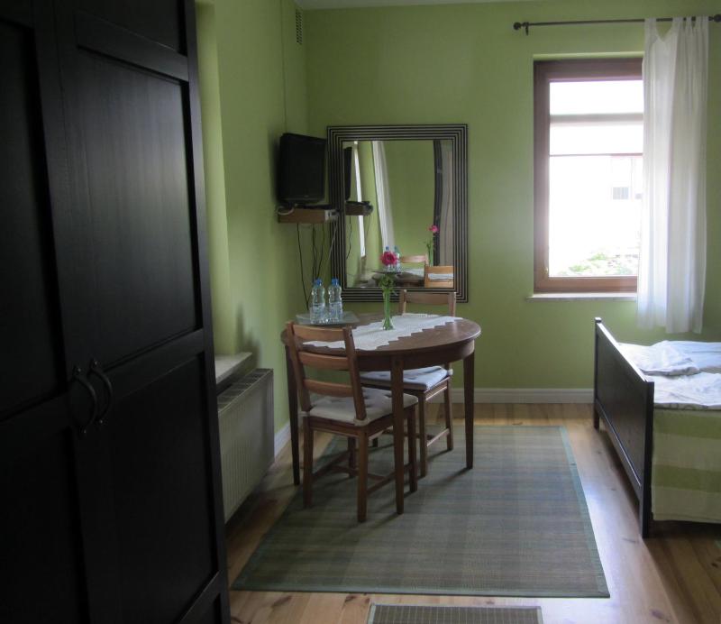 Double Room image 4