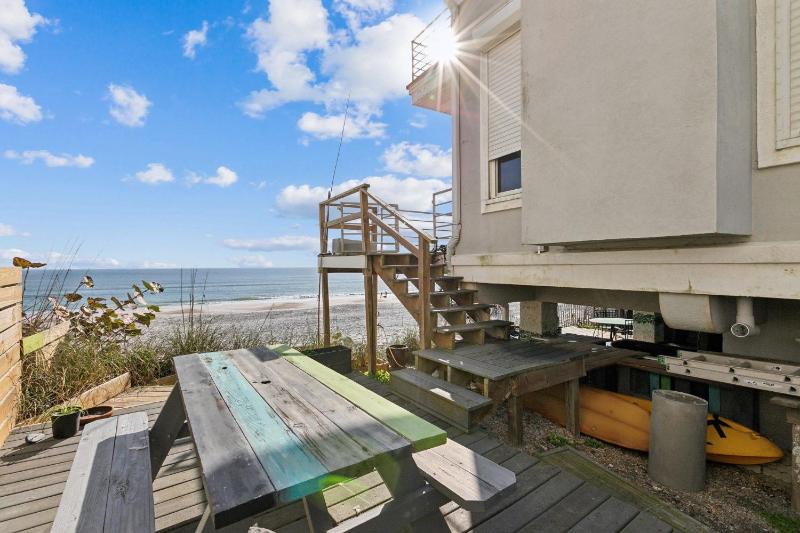Breathtaking Beach Front House home - image 11
