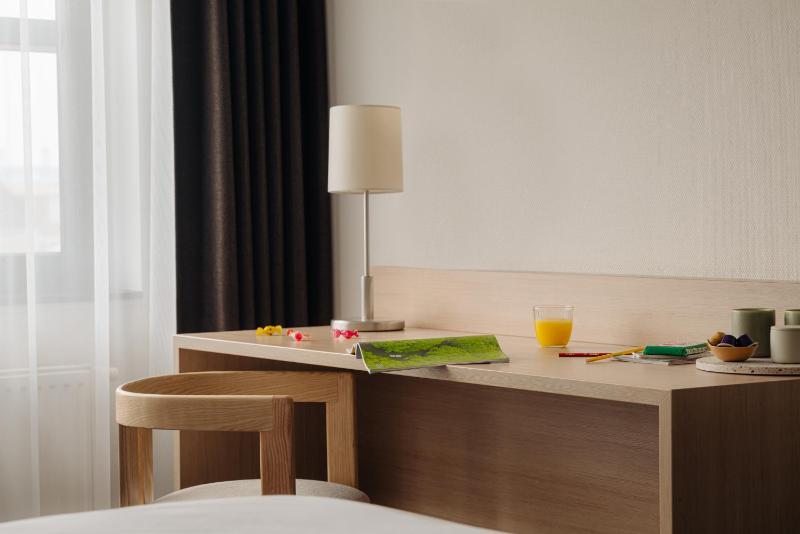 Superior Room 1 Twin Bed image 2
