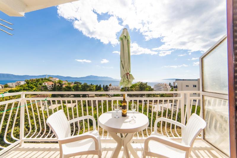 Studio with Sea View image 1